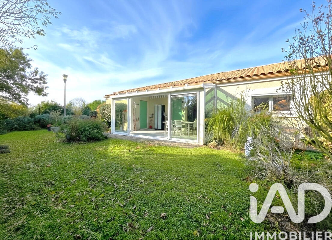 Photo 1 - Maison à SAINT-LAURENT-DE-LA-PREE