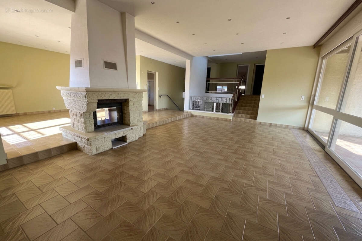 Maison à SAINT-PRIEST