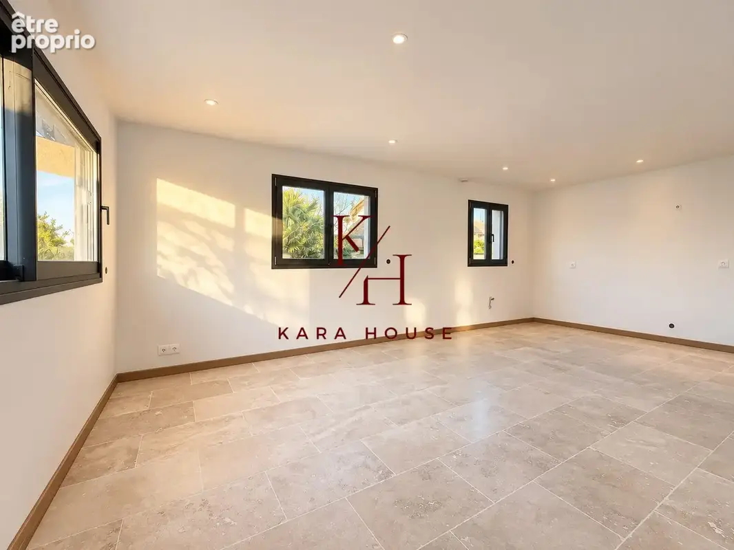 Maison 5 pièces 120 m² à vendre à Eterville (14930) - photo 3