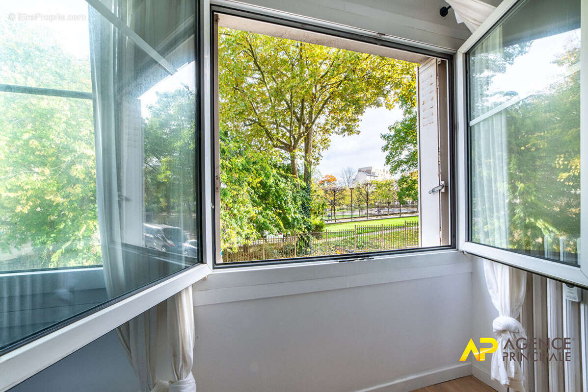 Appartement à COLOMBES