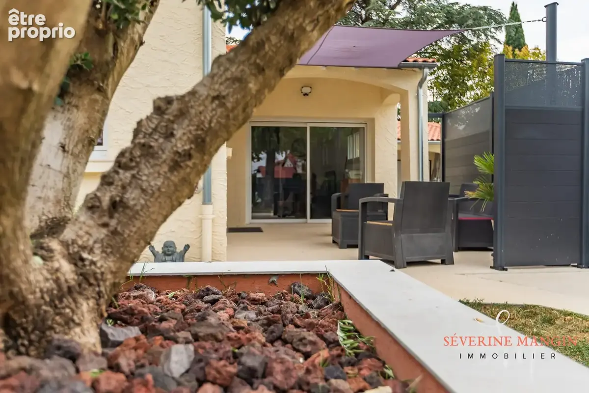 Maison 138 m² à Romans-Sur-Isere  - photo 4