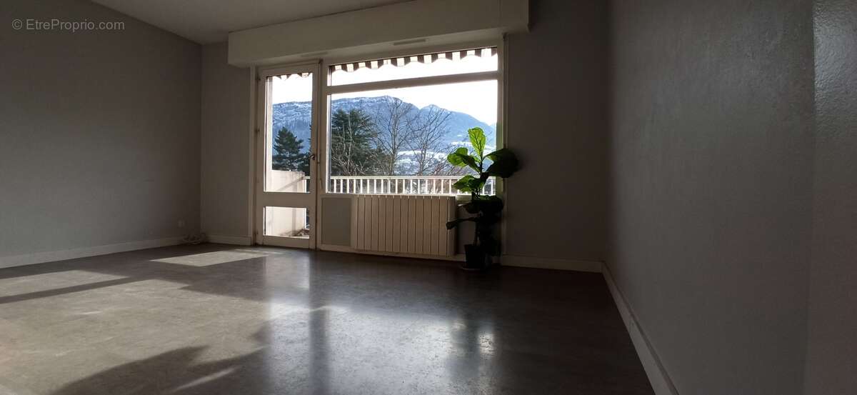 Appartement à SAINT-JORIOZ