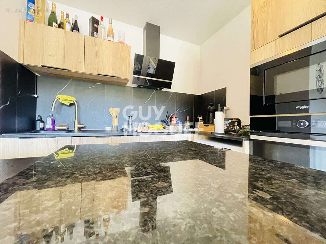 Appartement à JUVIGNAC
