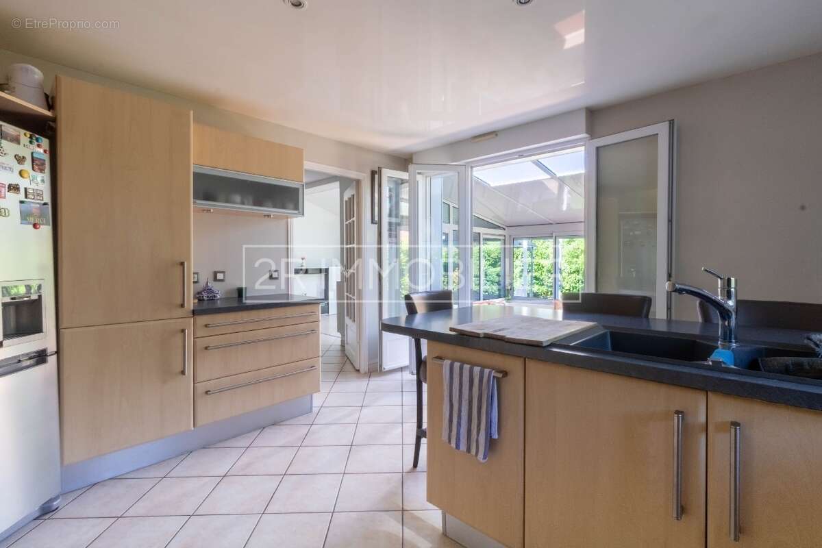 Maison à MAGNY-LE-HONGRE