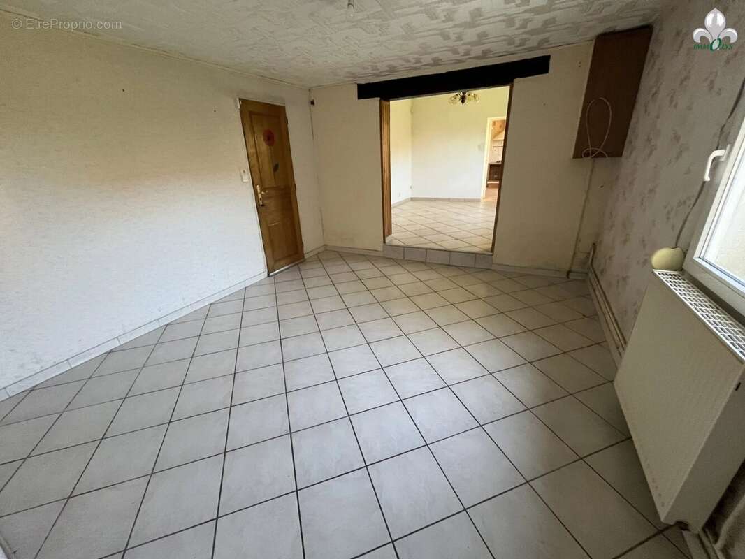 Maison à BINGES
