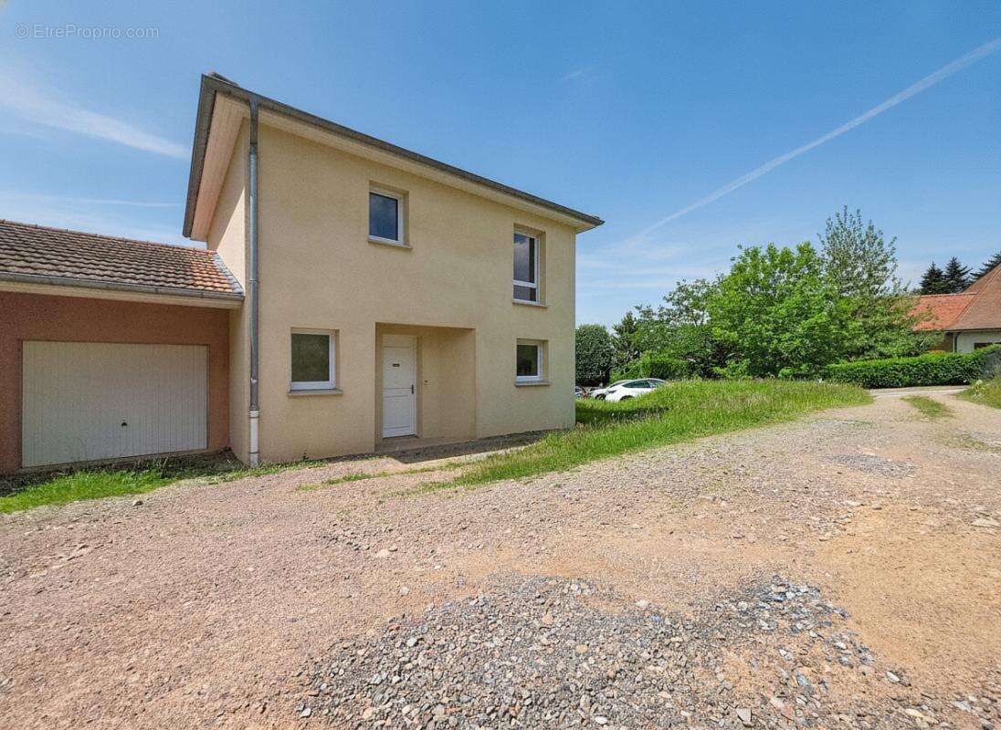 Maison - 3 Chambres - Garage - Jardin - Proche centre village - photo 2