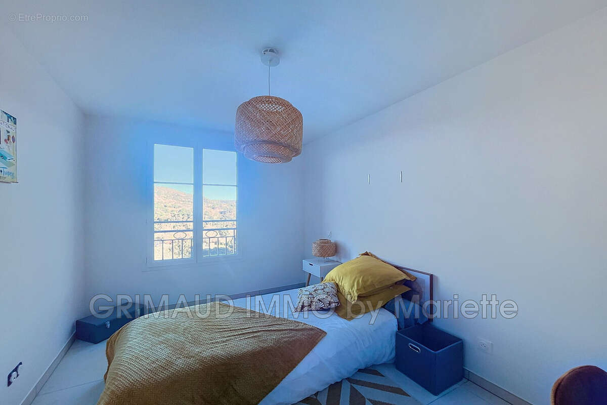 Maison à LA GARDE-FREINET