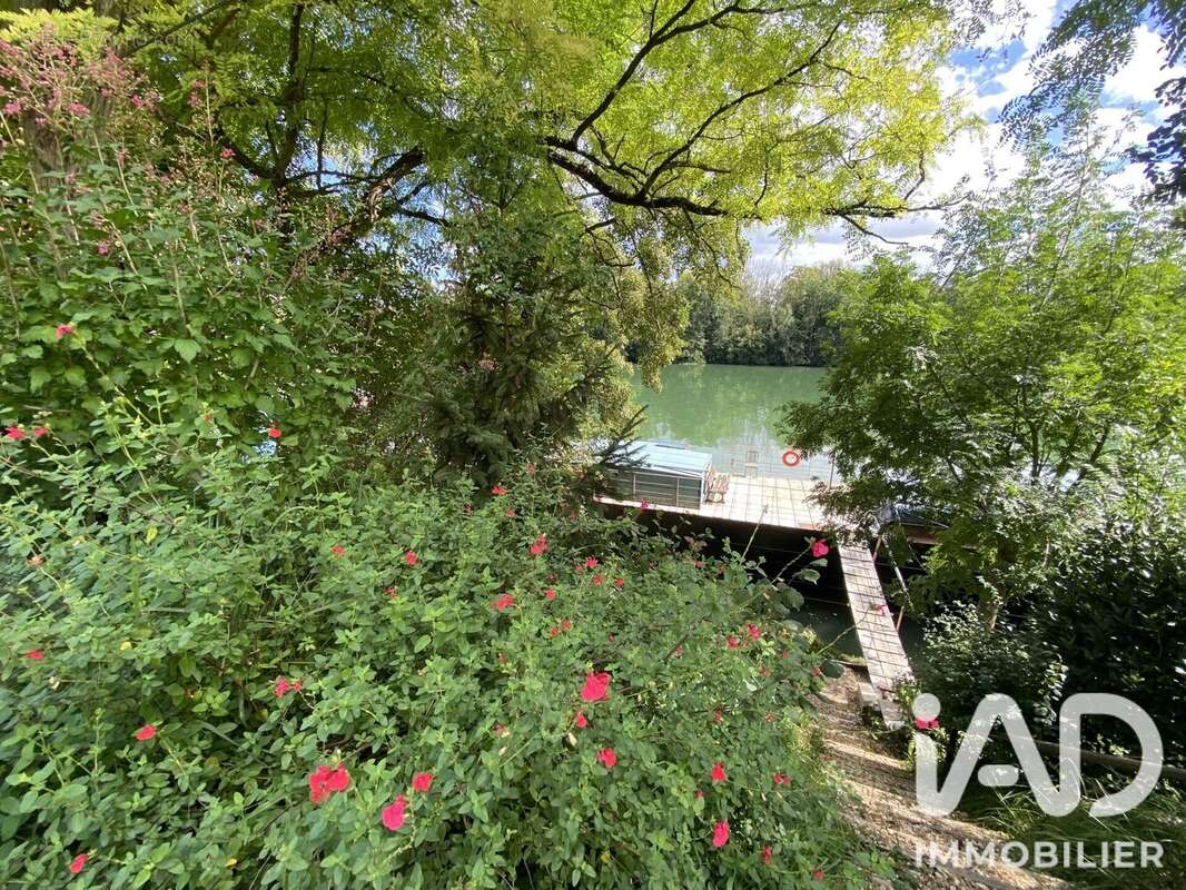 Maison 160 m² à Saint-Fargeau-Ponthierry  - photo 4