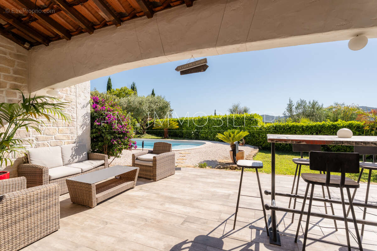 Maison à LE CASTELLET