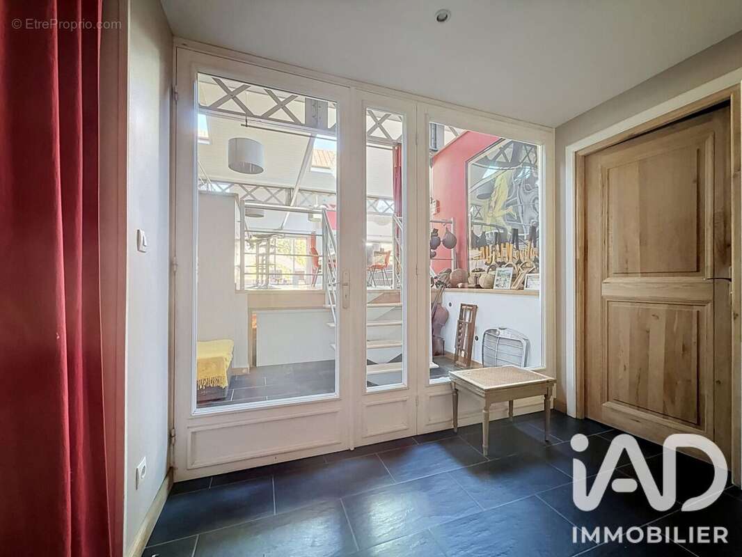 Maison 280 m² à Erquinghem-Le-Sec  - photo 2