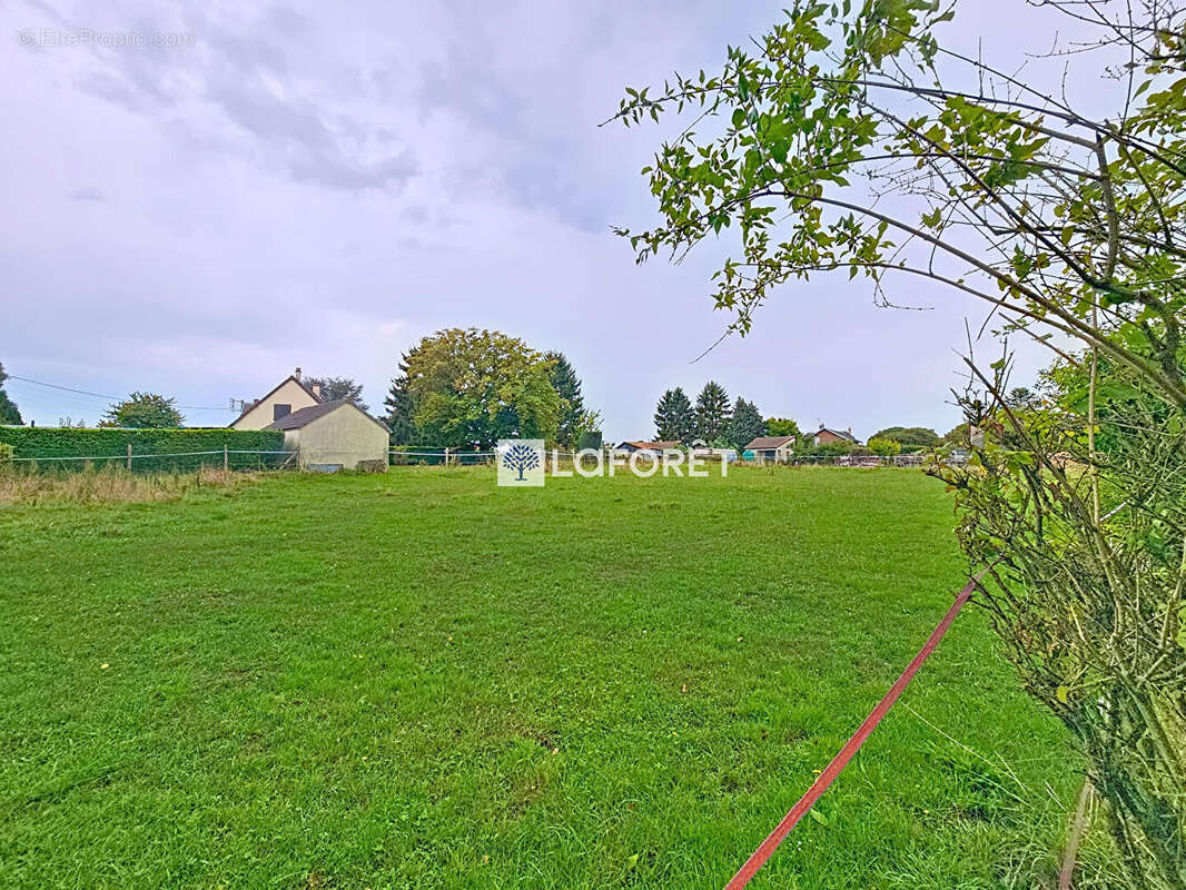 Maison à AMIGNY-ROUY