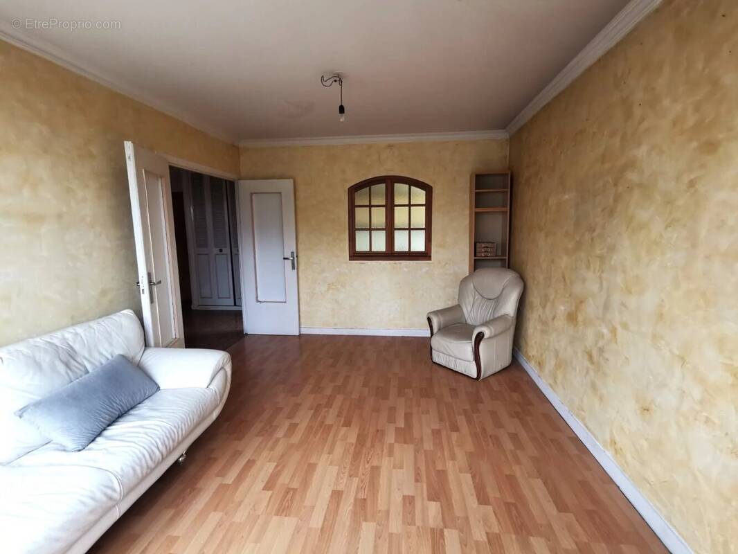 Appartement à IVRY-SUR-SEINE