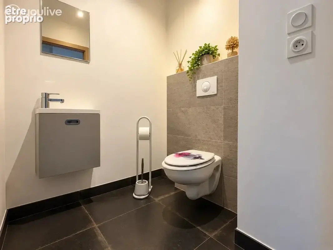 Dernier étage – t3 85 m² – terrasse – vue mer & montagne - photo 16