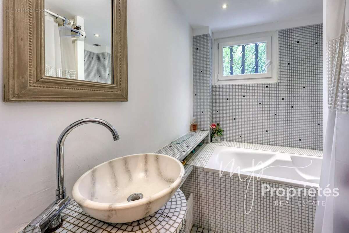 Appartement à RAYOL-CANADEL-SUR-MER