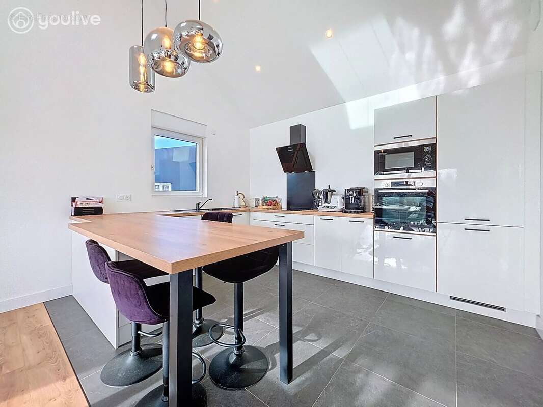 Maison à PLOUGUERNEAU