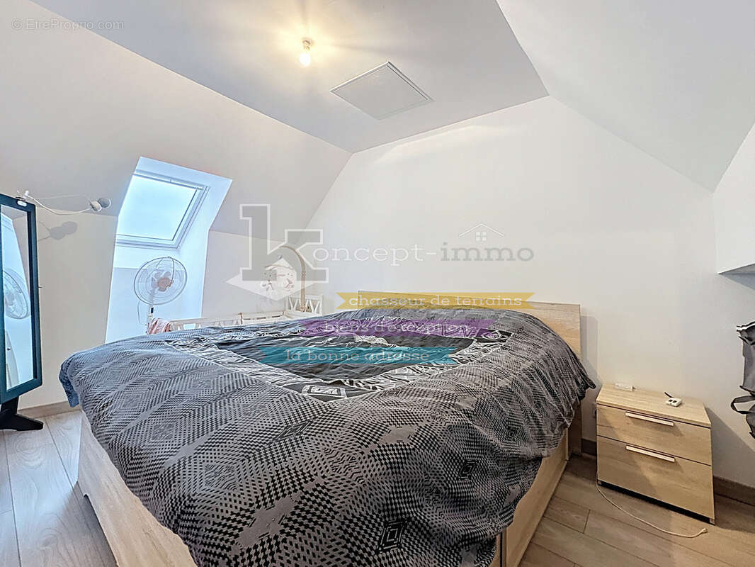 n°9 - Maison à WAVIGNIES