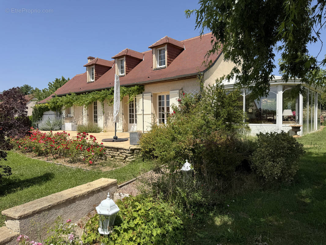 Maison à CORBIGNY