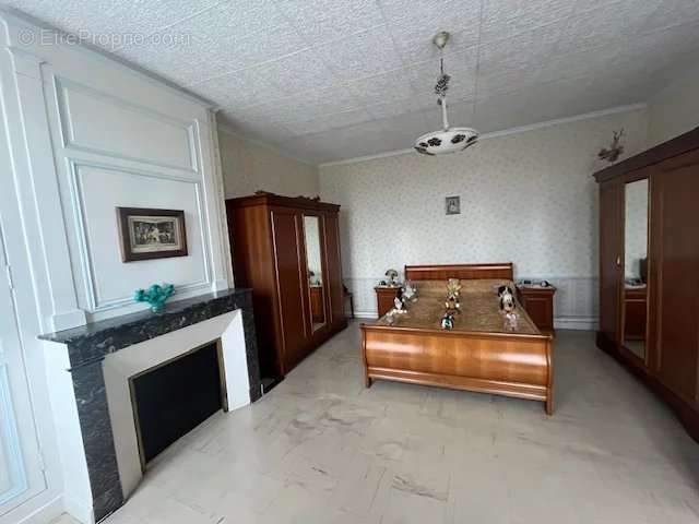 Maison à BRIENON-SUR-ARMANCON