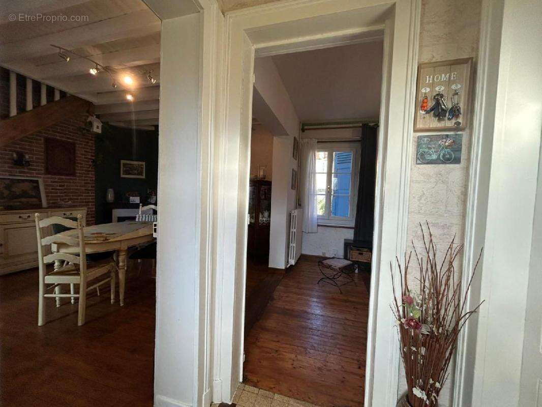 Maison à NOYANT-ET-ACONIN