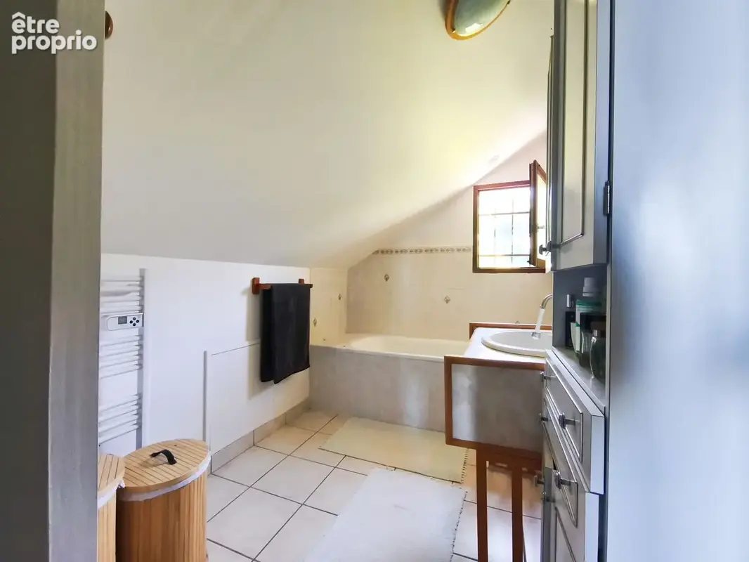 À vendre   Maison familiale à Cranves-Sales - photo 4