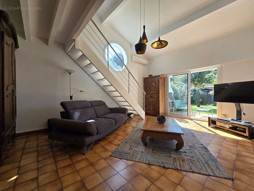 Maison à MOLIETS-ET-MAA