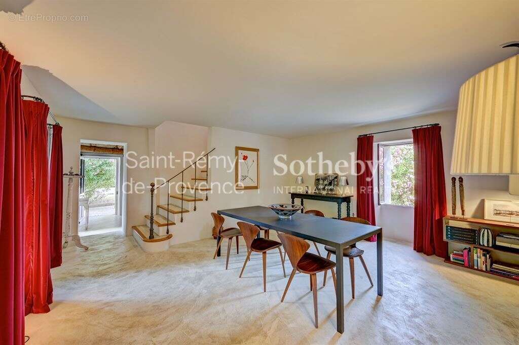 Maison à SAINT-REMY-DE-PROVENCE