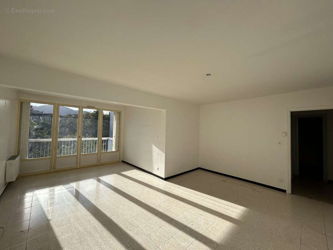 Appartement à PRIVAS