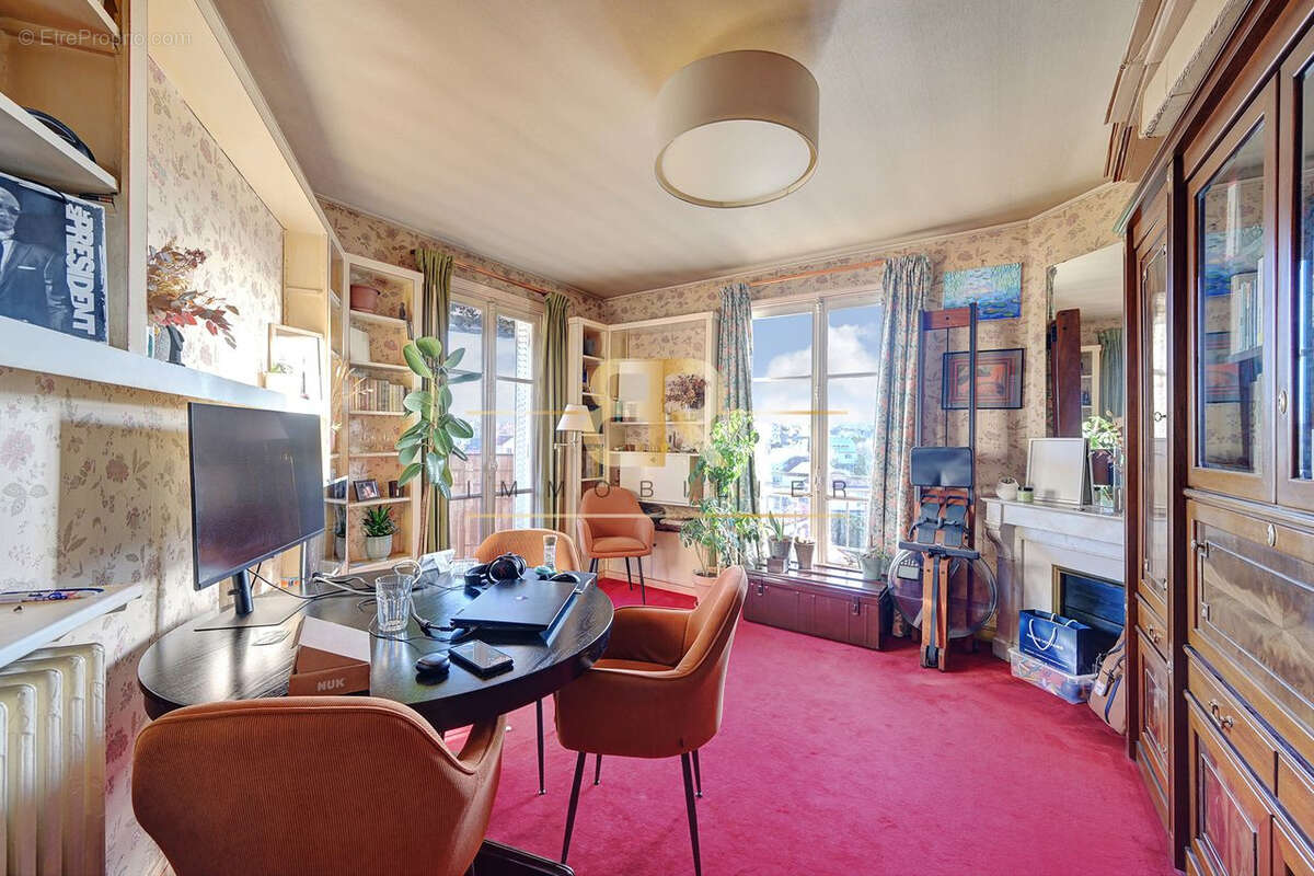 Appartement à ISSY-LES-MOULINEAUX