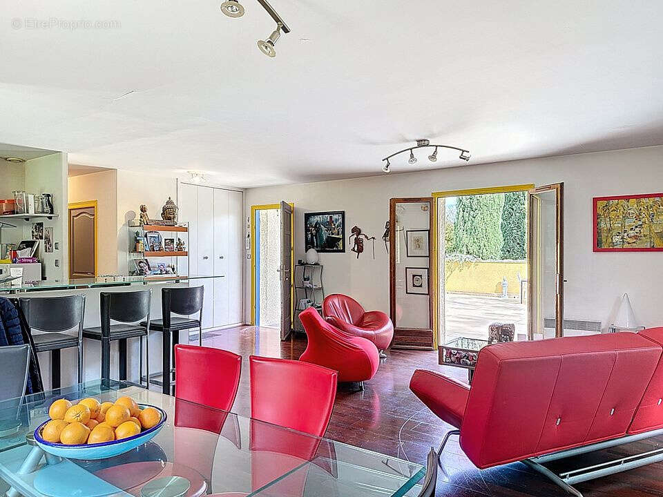 Maison à SAINT-CYR-AU-MONT-D'OR