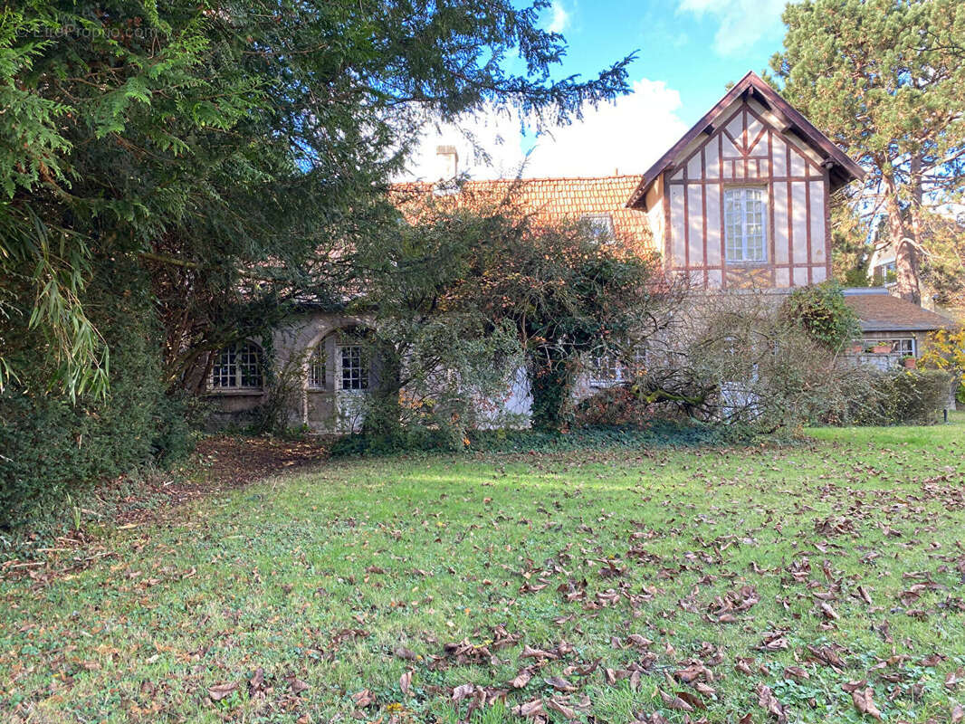 Maison à BIEVILLE-BEUVILLE