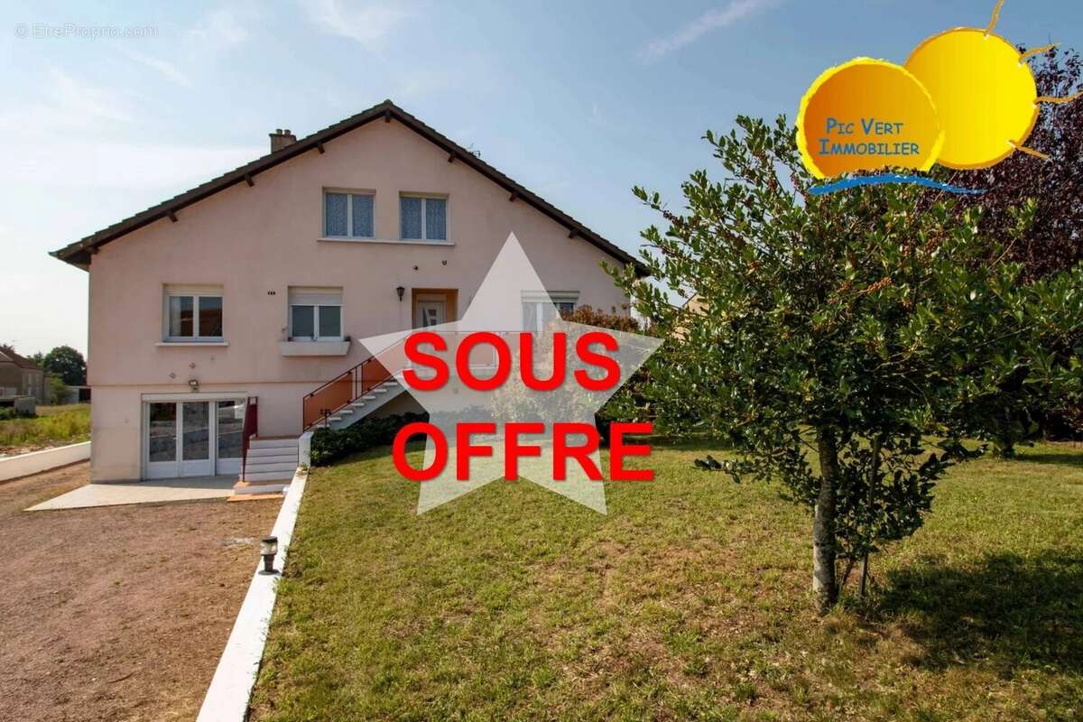 Maison à AUXONNE