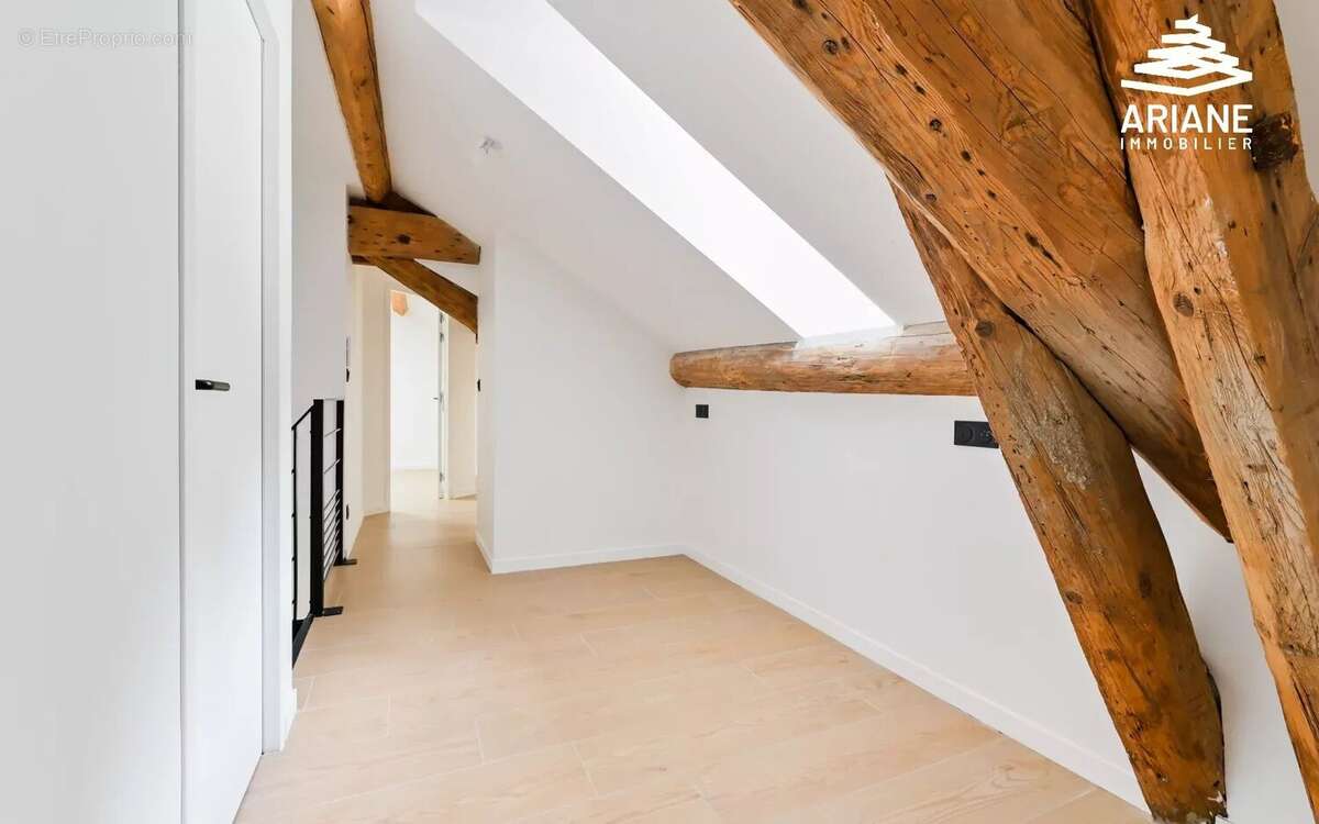 Appartement à VOURLES