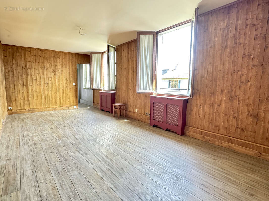 Appartement à THIAIS