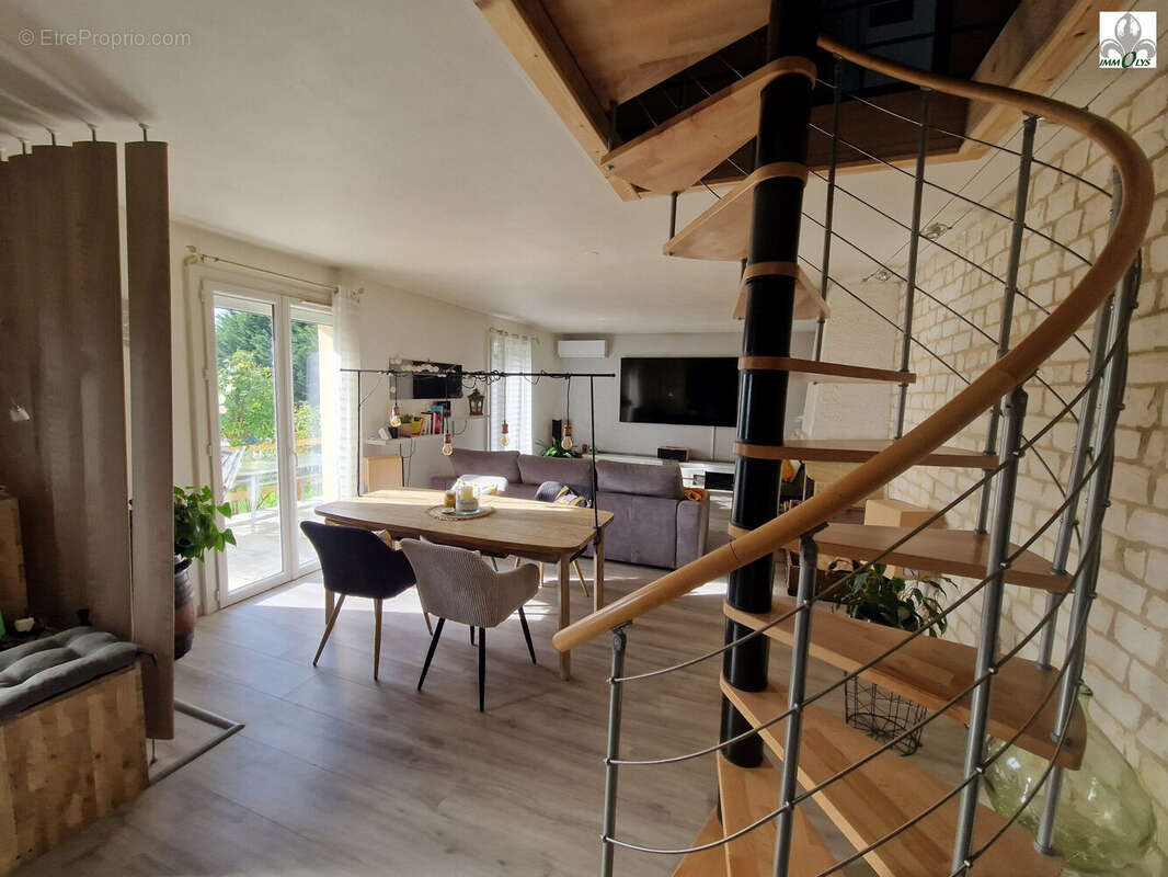 Maison à COMBERTAULT