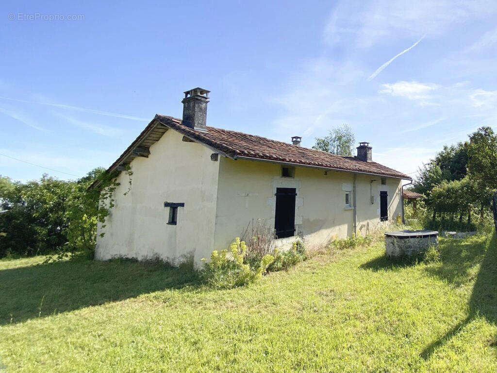 Stone cottage for sale Charente_1429051 - Maison à AUBETERRE-SUR-DRONNE