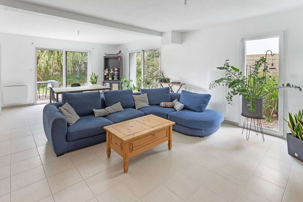 Maison à TREILLIERES