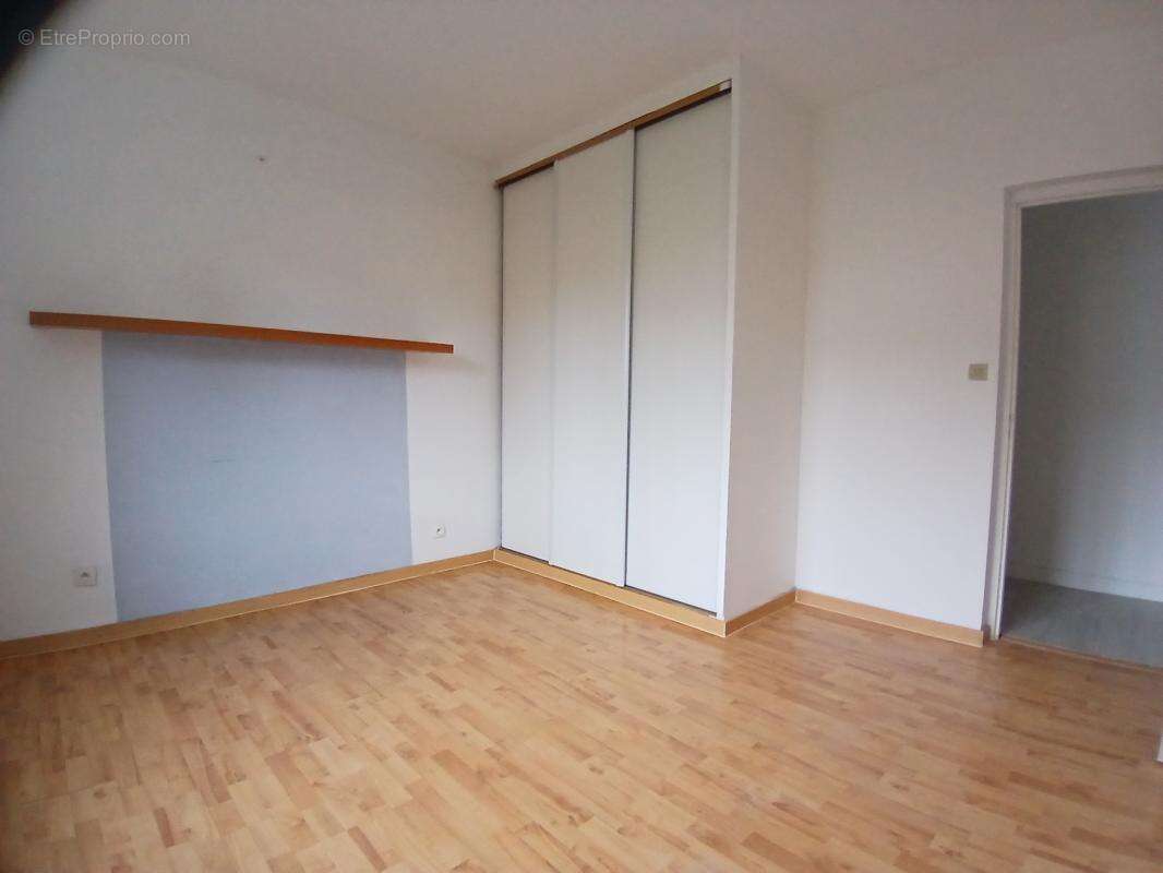 Appartement rez-de-chassée T2-  proche Gare Angoulême - photo 8