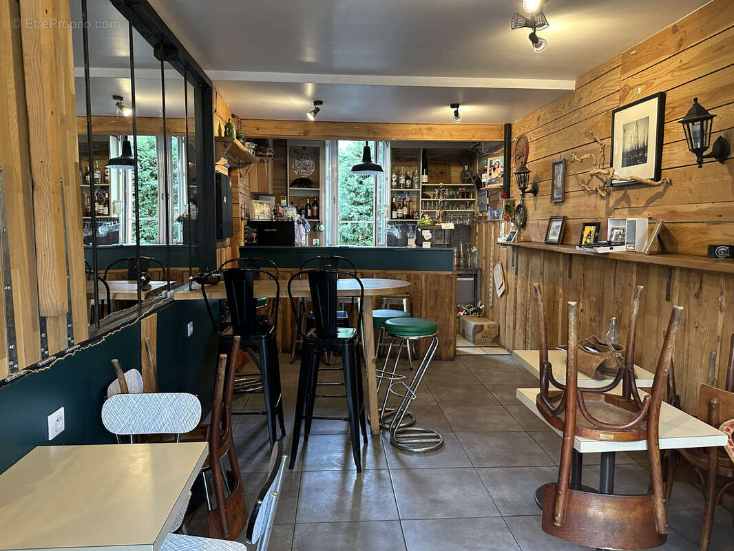 Commerce à CHAMALIERES