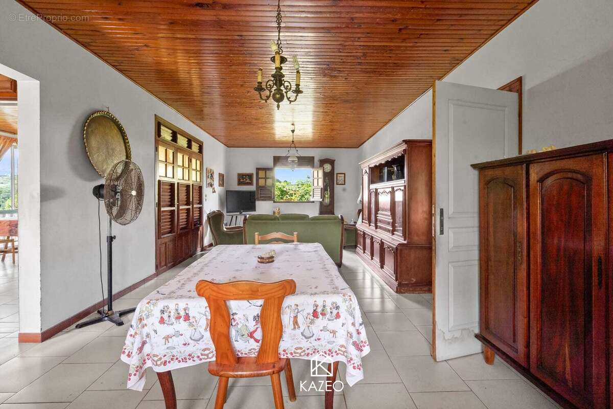 Maison à LE LAMENTIN