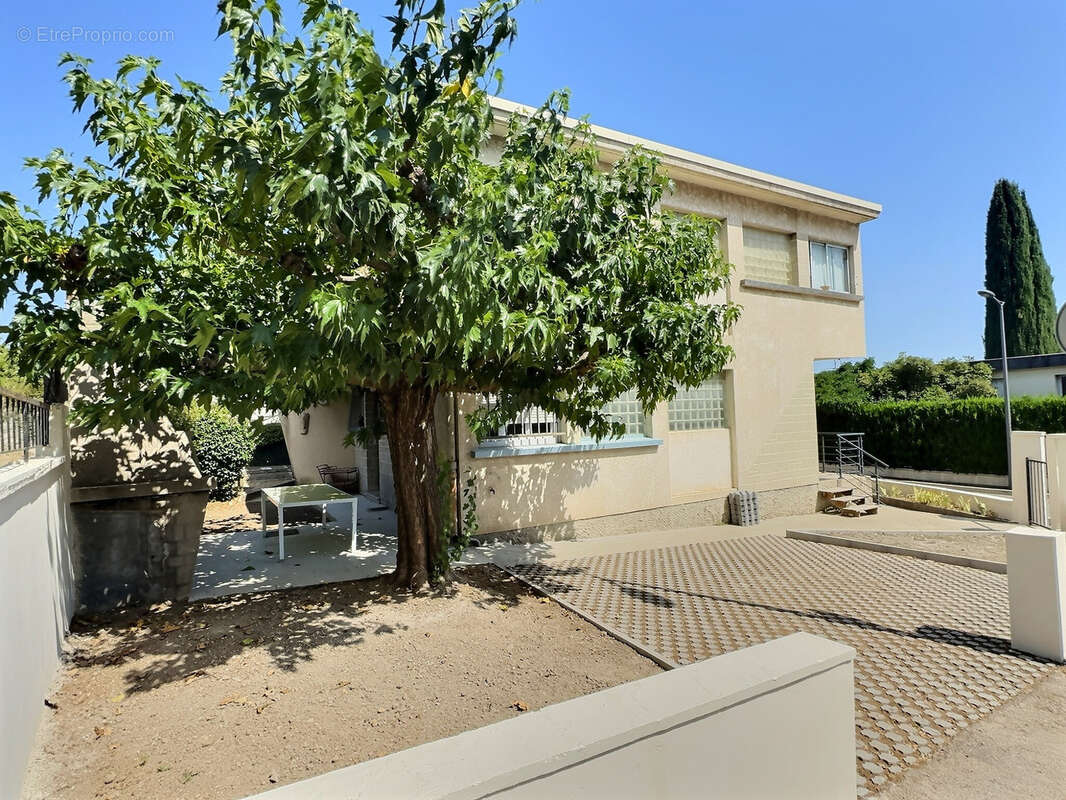 Maison à CASTELNAU-LE-LEZ