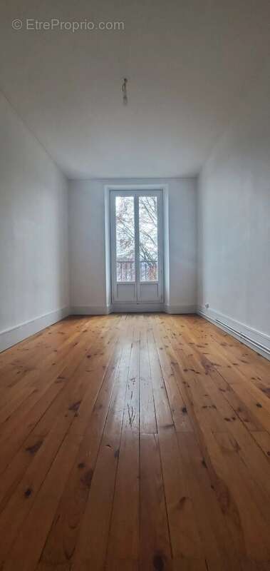 Appartement à TULLINS