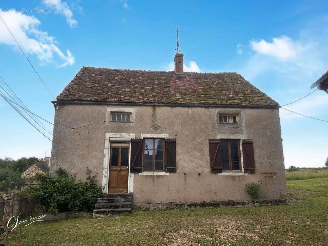 Maison à DOMPIERRE-EN-MORVAN