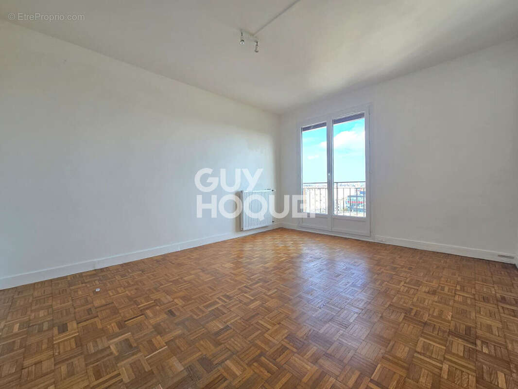 Appartement à MONTROUGE