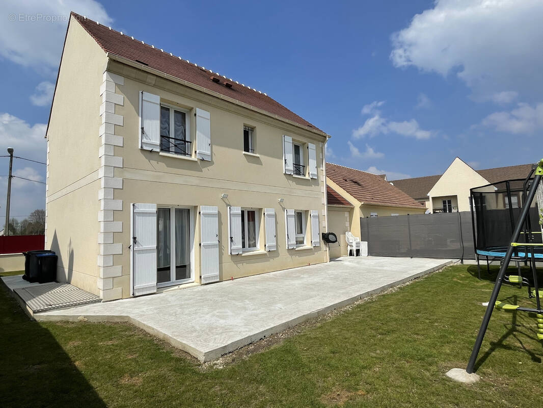 Maison à NEUILLY-EN-THELLE