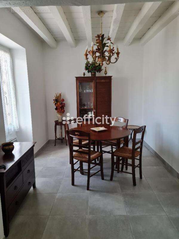 Maison à LA CHAPELLE-SAINT-URSIN