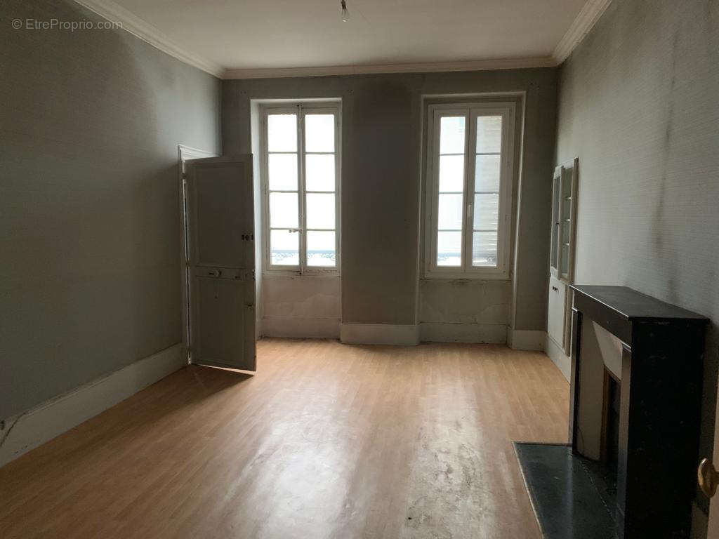 Appartement à MEULAN