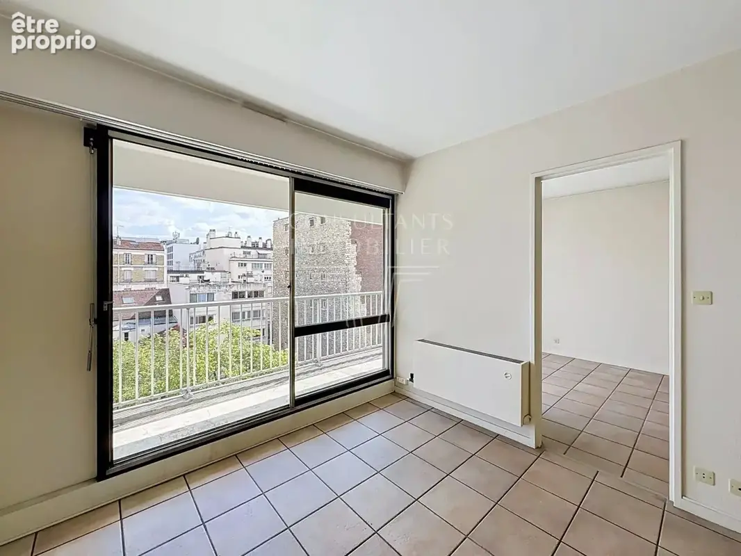 Deux-pièces balcon plein sud et calme - photo 2