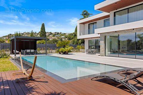 Maison à ANTIBES