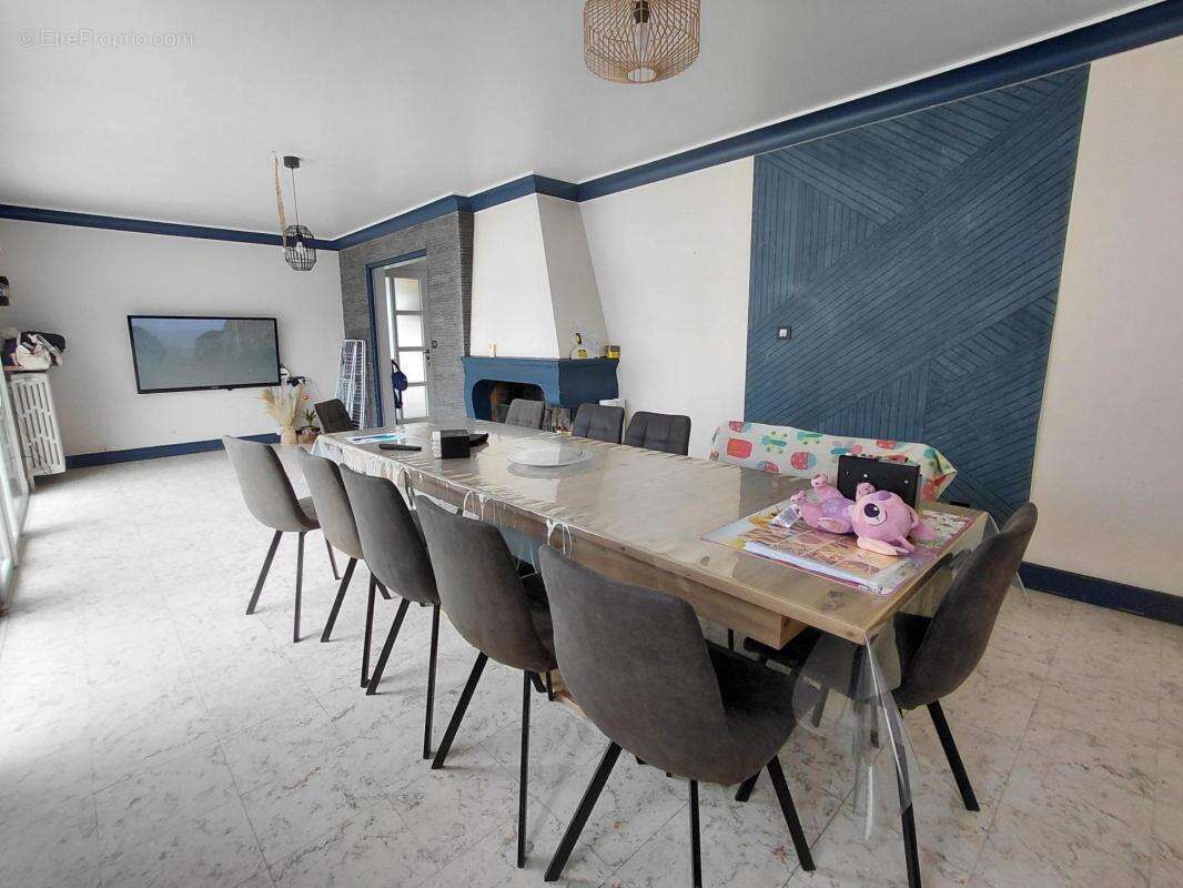 Maison potentiel de 6 chambres sur sous-sol avec jardin - photo 4