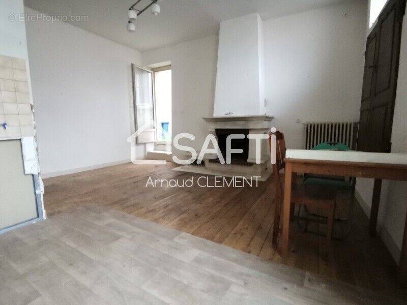Photo 1 - Maison à SALINS-LES-BAINS